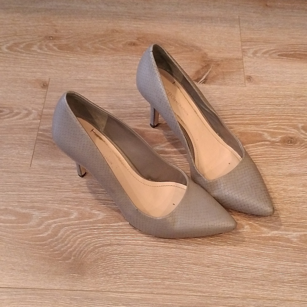Women's heels